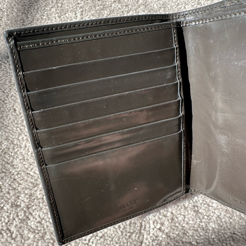 Prada Wallet - Spazzolato Portafoglio in Color Gray Smog with authenticity card - Picture 10 of 16